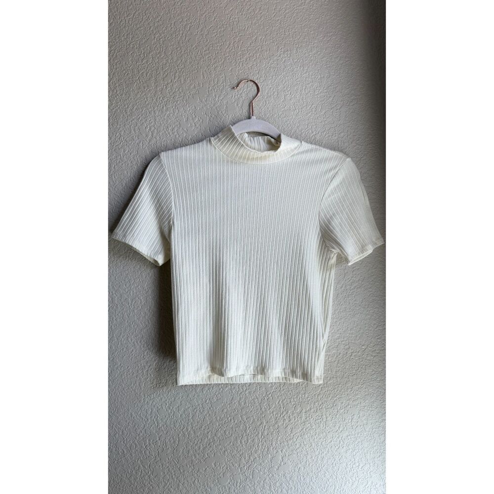 Me To We PacSun Cream Ribbed Mock Neck Short Sleeve Top Medium